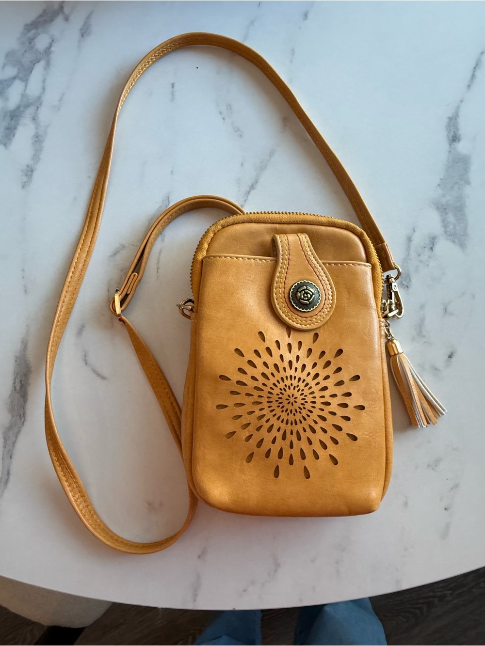 Aphison Tan Boho Western Phone Purse Crossbody Bag Tassel Laser Cut